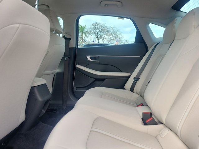2023 Hyundai Sonata SE photo 7