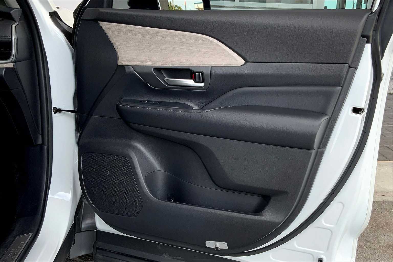 2024 Toyota Grand Highlander Platinum photo 20