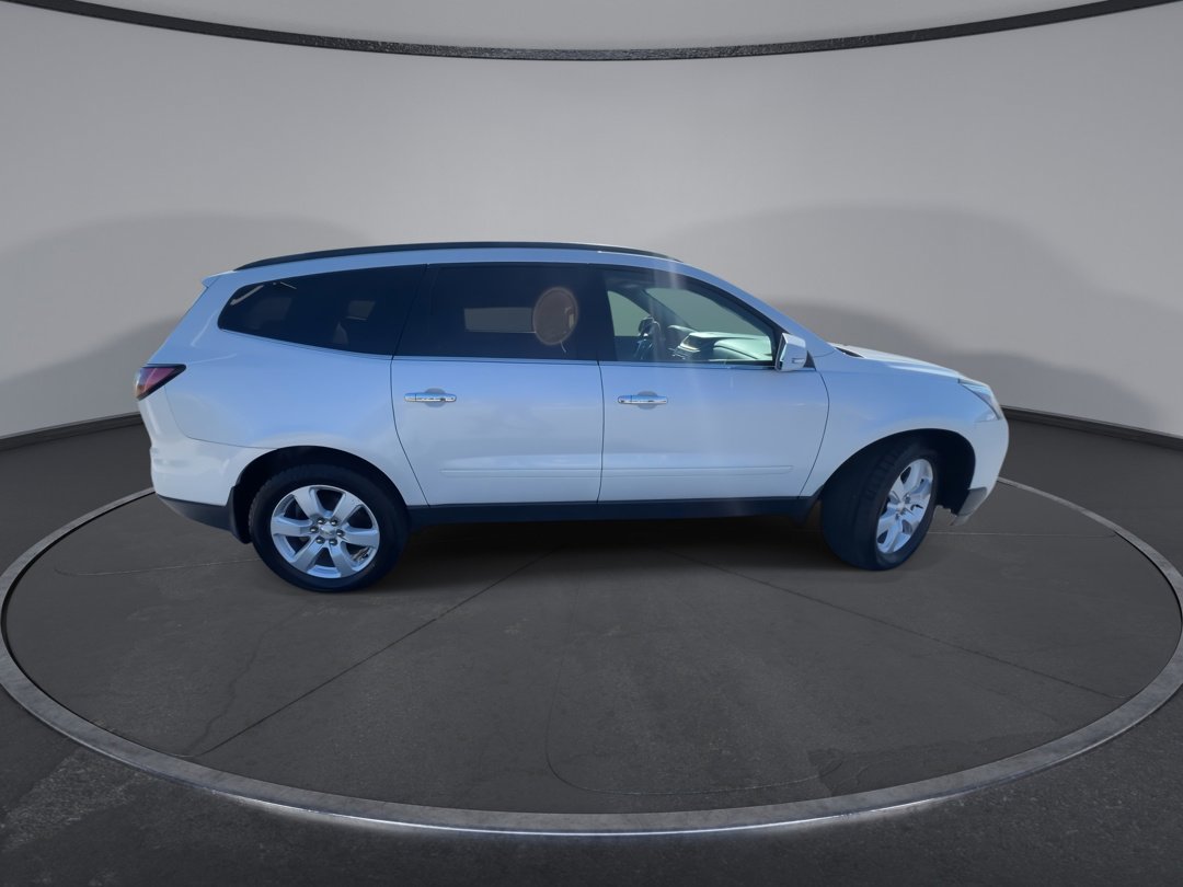 2017 Chevrolet Traverse 1LT photo 9