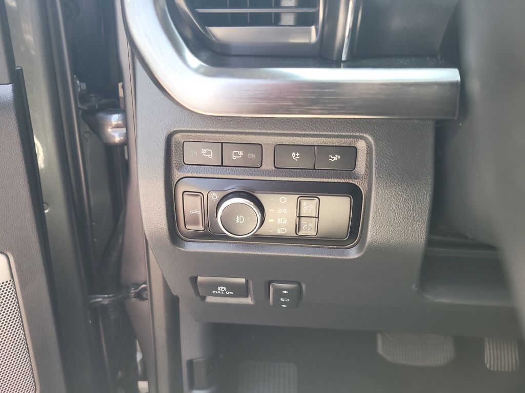 2024 Ford F-350 Lariat photo 17