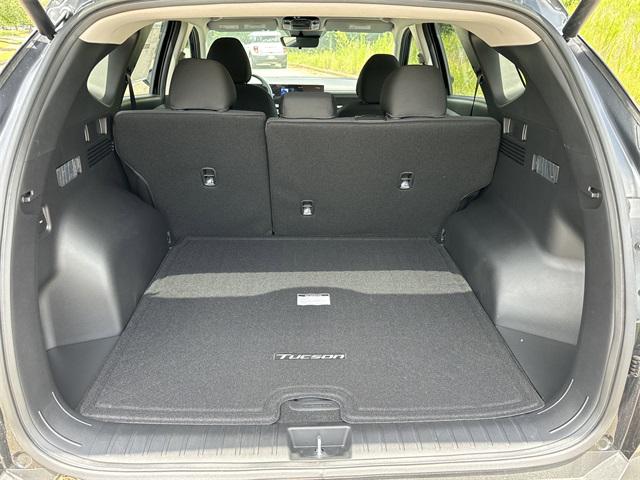 2025 Hyundai Tucson SEL photo 12