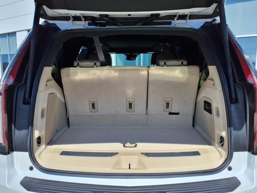 2021 Cadillac Escalade Premium Luxury photo 21