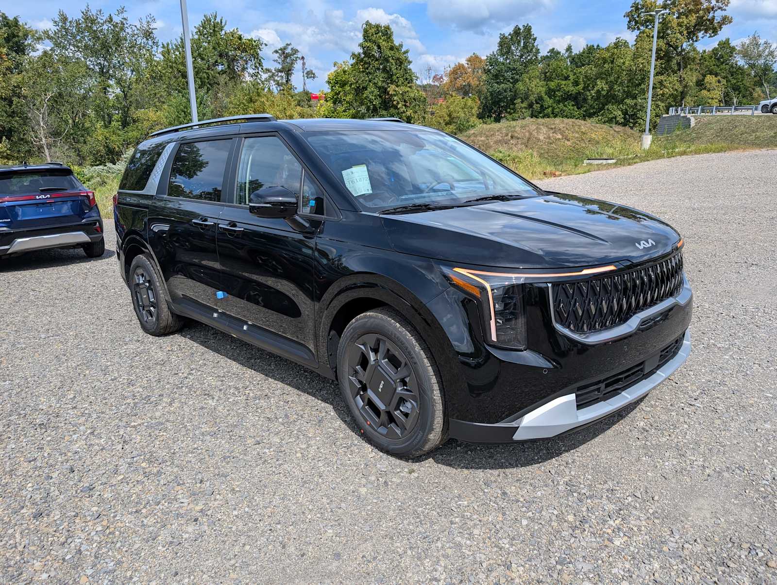 2026 Kia Carnival EX photo 4