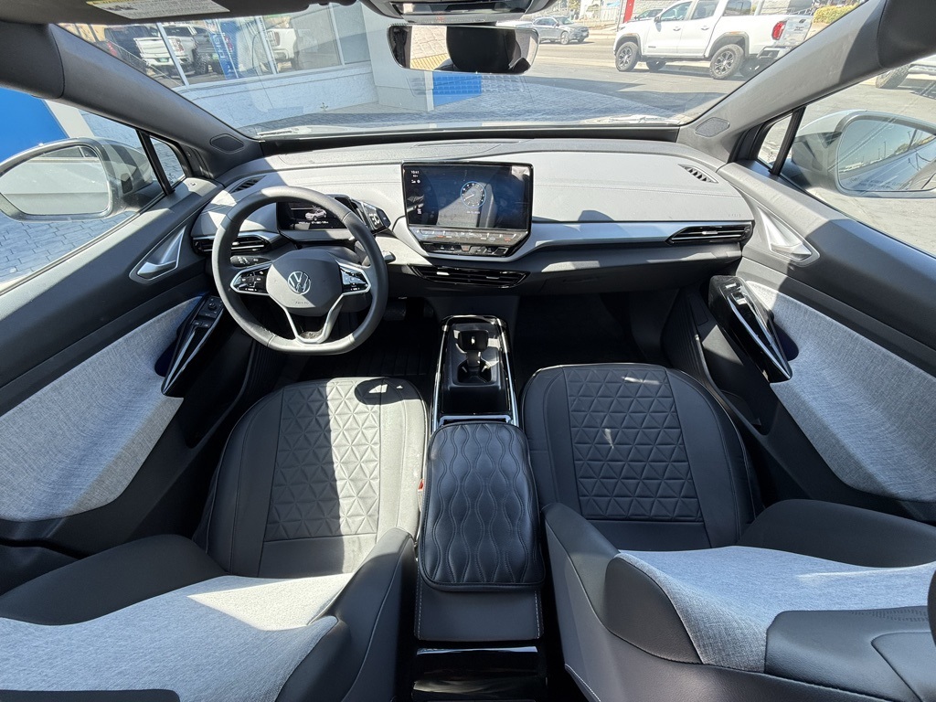 2023 Volkswagen ID.4 Pro photo 10