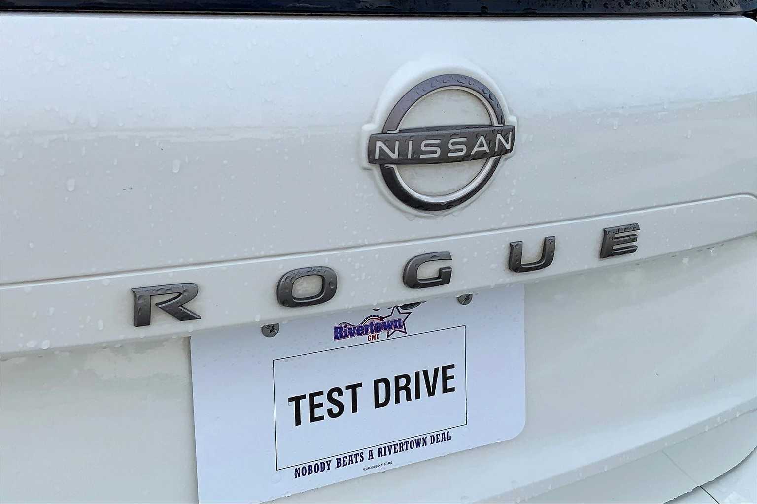 2024 Nissan Rogue S photo 27