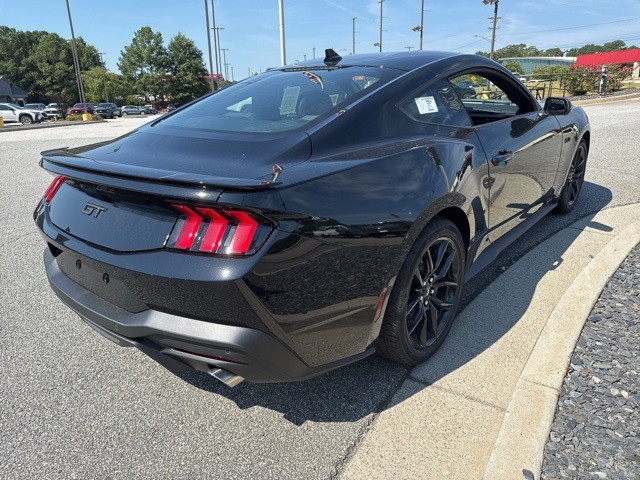 2025 Ford Mustang GT photo 10
