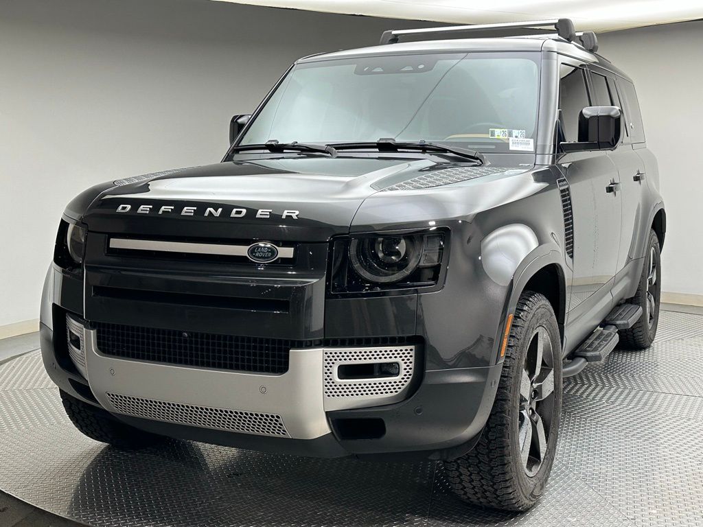 2023 Land Rover Defender First Edition's photo