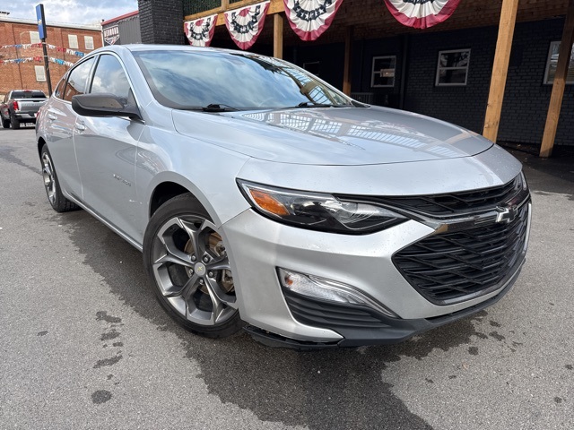 2019 Chevrolet Malibu RS photo 3
