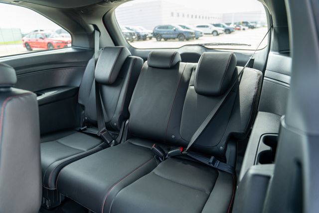 2026 Honda Odyssey photo 17