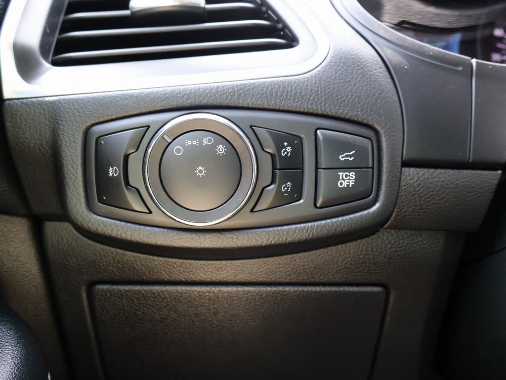 2023 Ford Edge Titanium photo 29