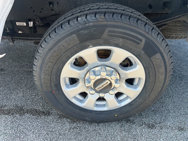 2024 Ford F-250 XLT photo 3