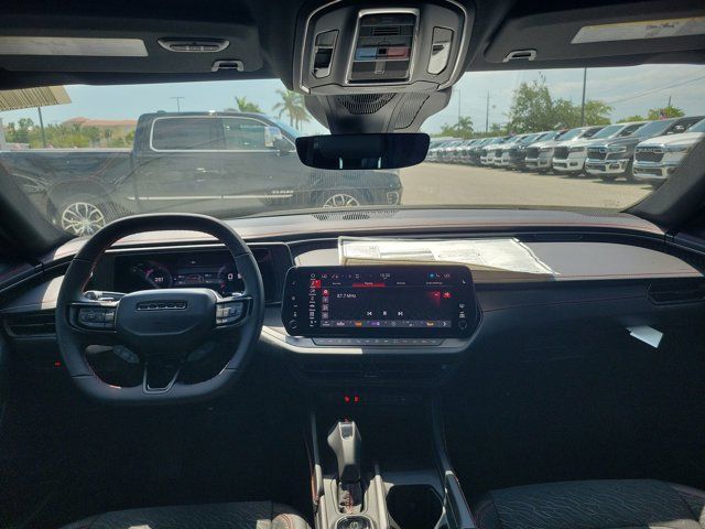 2025 Dodge Charger R/T photo 10