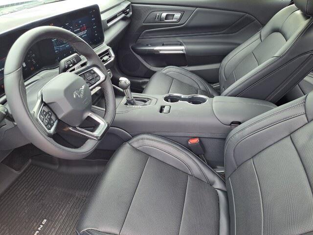 2025 Ford Mustang GT Premium photo 16