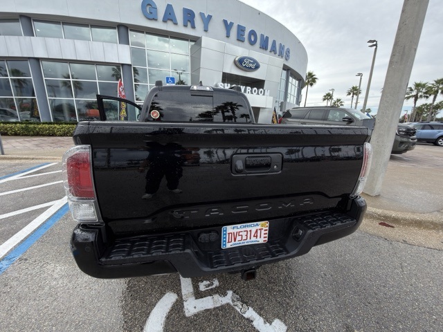 2022 Toyota Tacoma TRD Sport photo 4