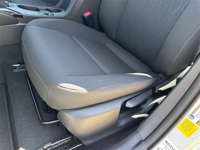 2025 Toyota Corolla LE photo 11