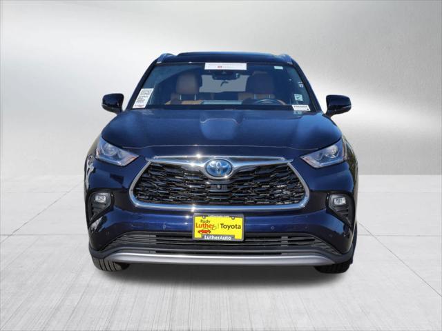 Certified 2021 Toyota Highlander Platinum with VIN 5TDEBRCH1MS034408 for sale in Golden Valley, Minnesota