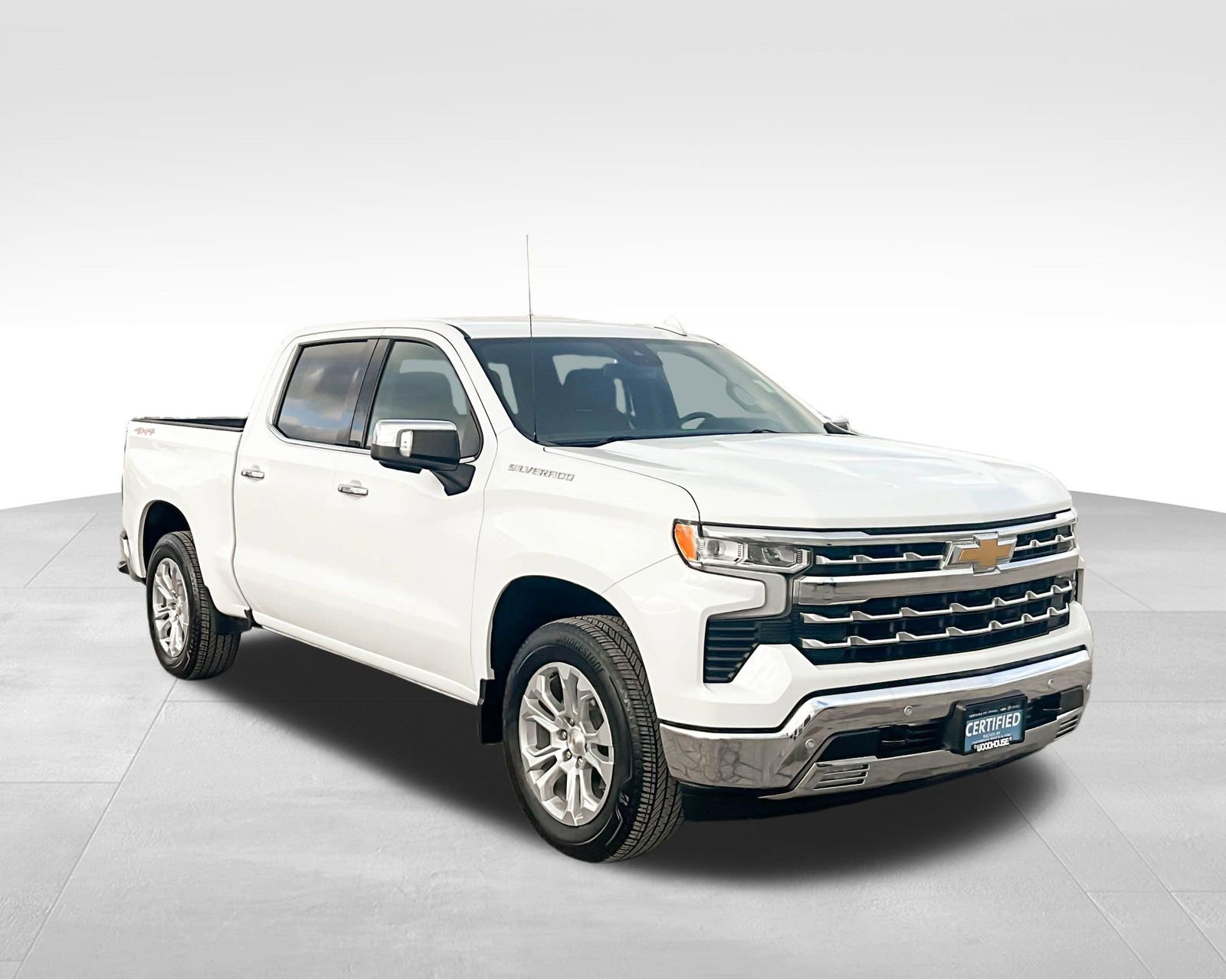 2024 Chevrolet Silverado 1500 LTZ photo 3