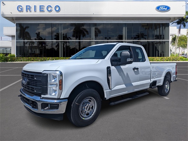 2025 Ford F-250 XL photo 4