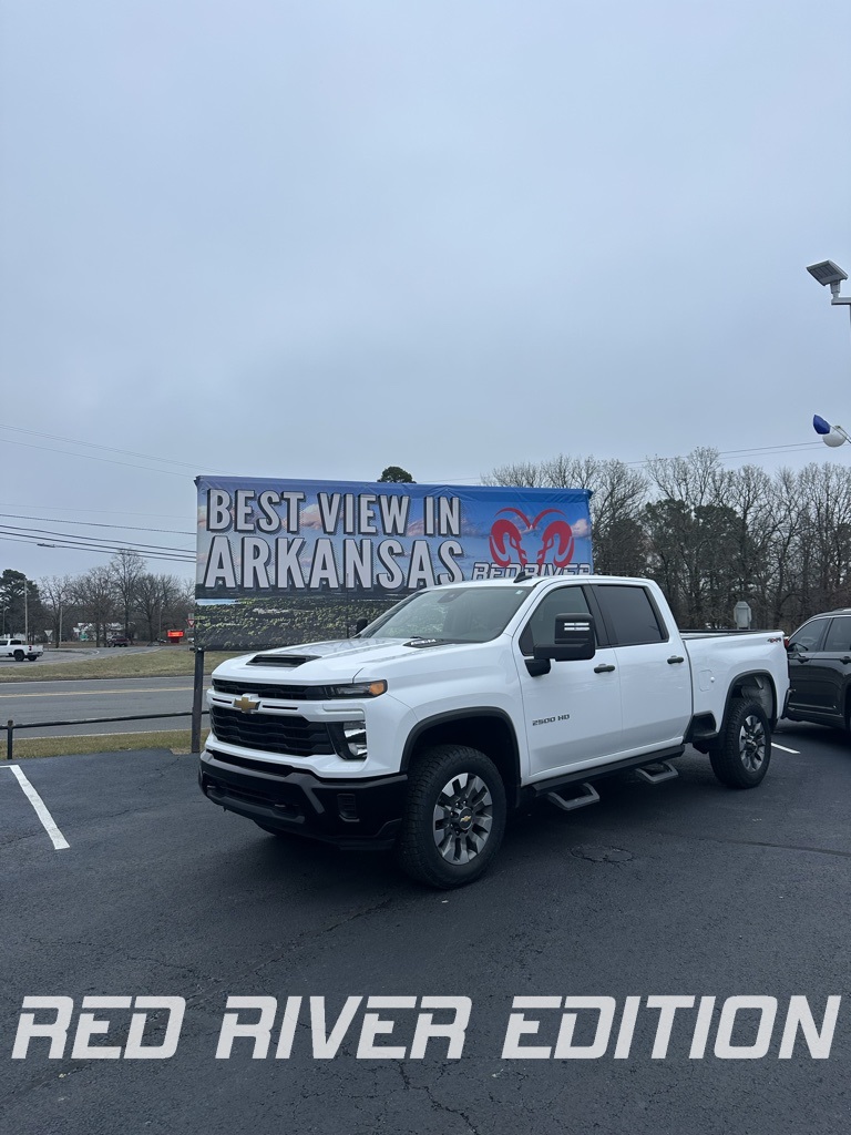2024 Chevrolet Silverado 2500HD Custom's photo