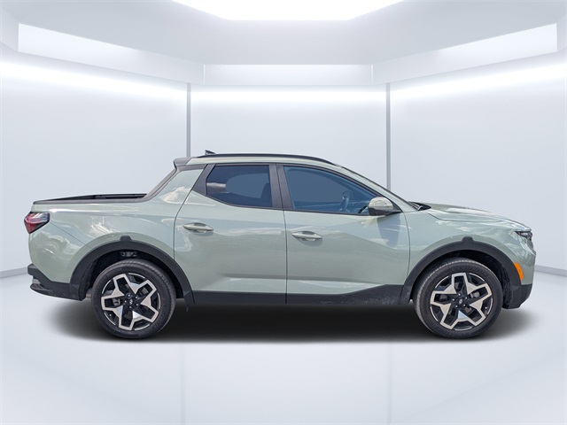 2024 Hyundai Santa Cruz Limited photo 2