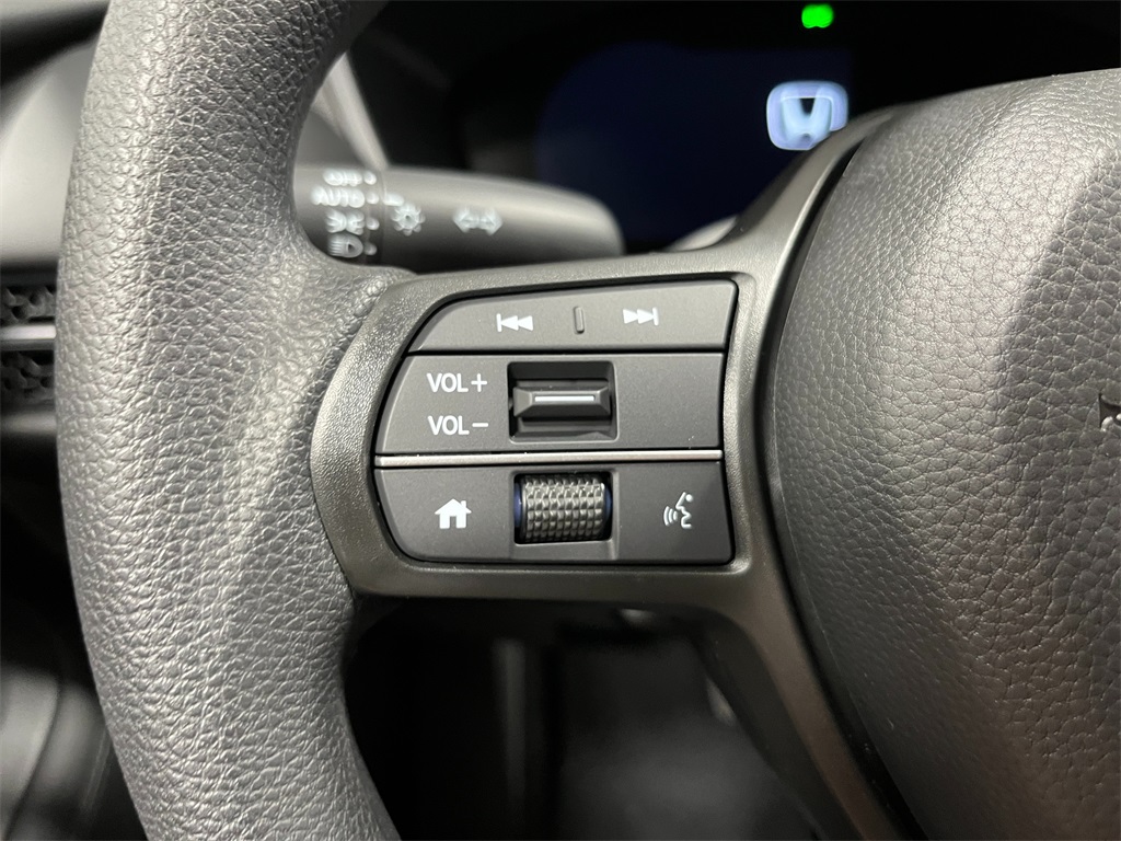 2026 Honda HR-V LX photo 13