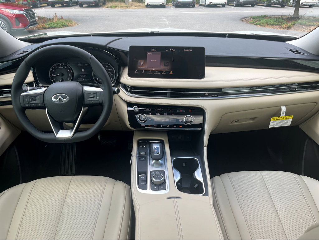 2025 Infiniti QX60 Pure photo 2