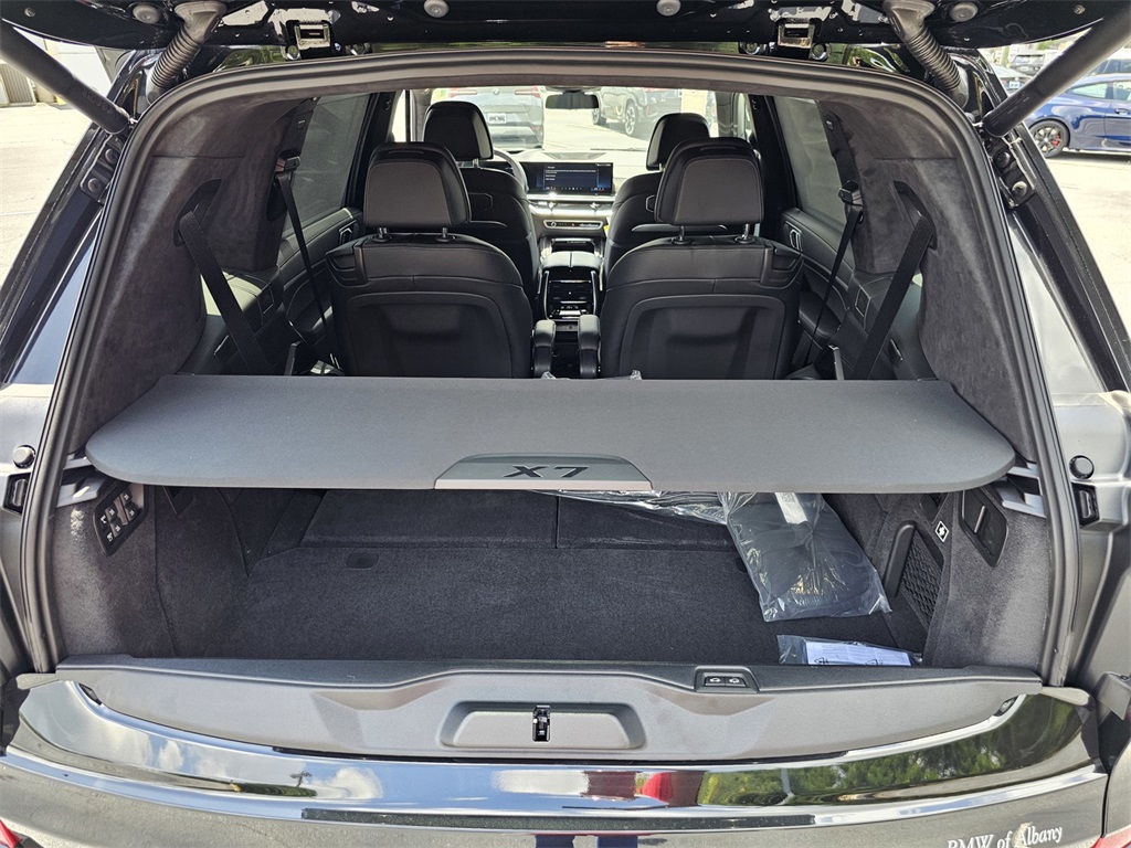 2026 Bmw X7 M60i photo 24