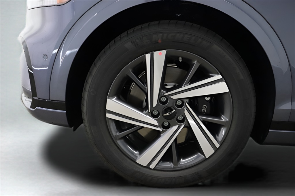 2026 Genesis GV70 3.5T Sport Advanced photo 3