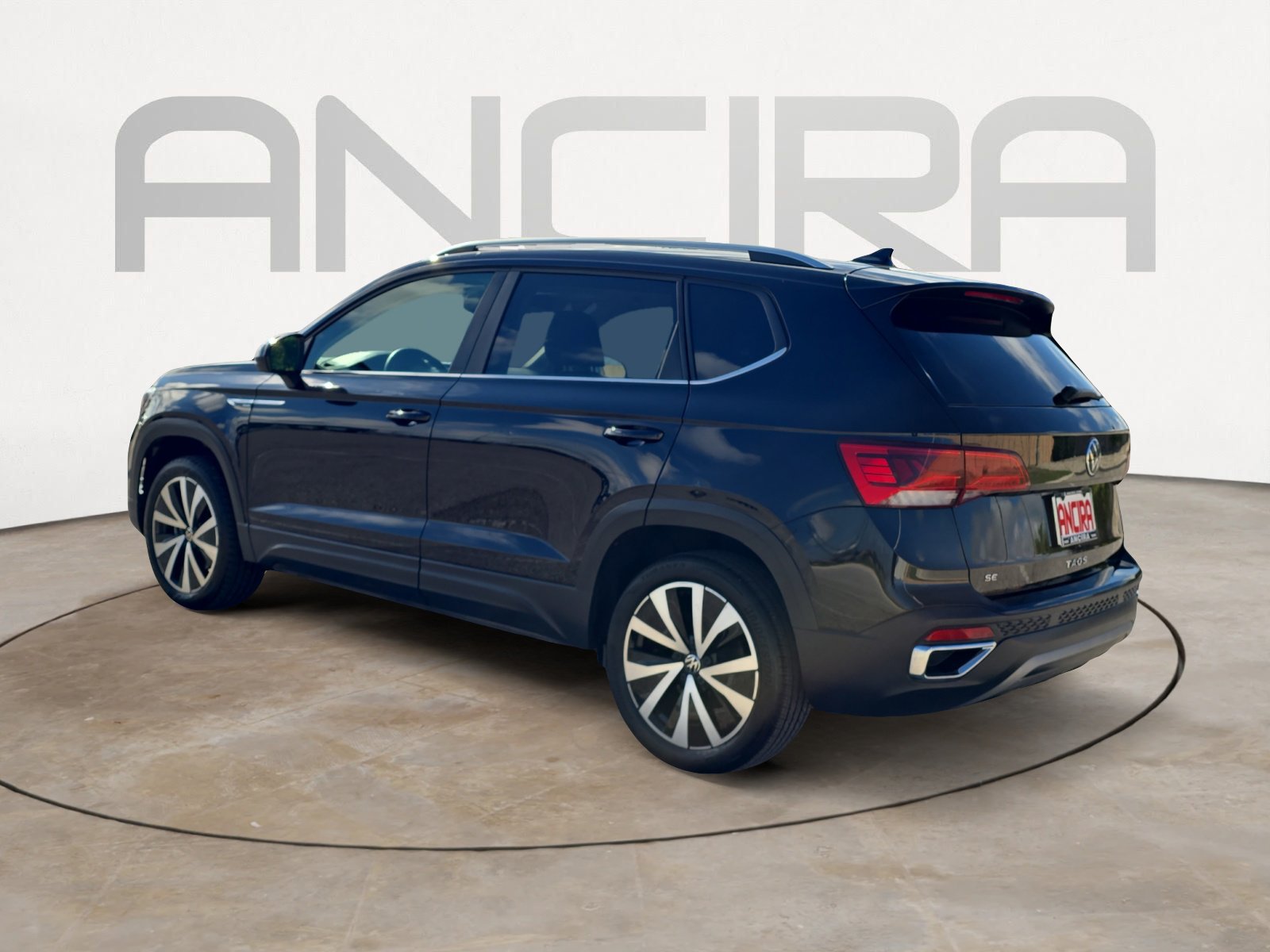2024 Volkswagen Taos SE photo 8