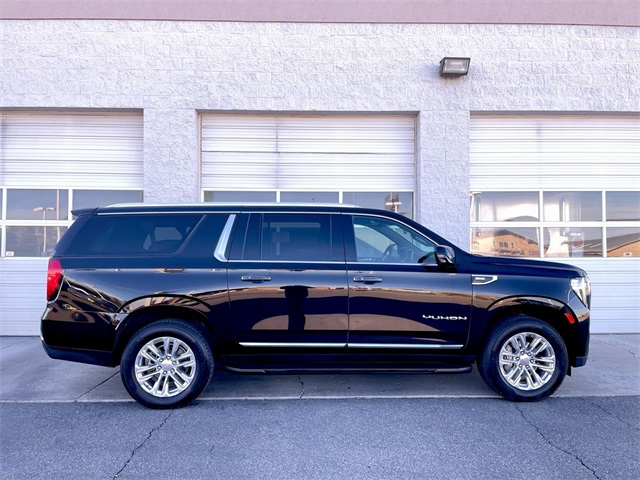 2024 GMC Yukon XL SLT's photo