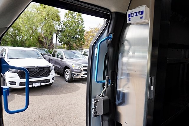 New 2024 Bright White Clear-Coat Exterior Paint RAM Super High Roof image 15