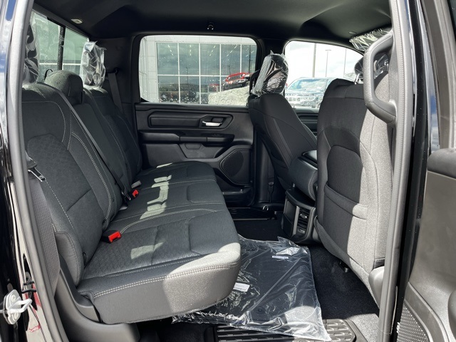 2025 Ram 1500 Tradesman photo 16