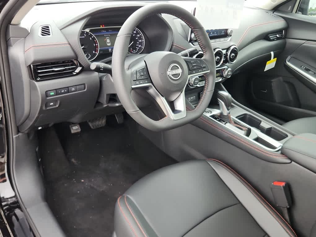 2025 Nissan Sentra SR photo 11