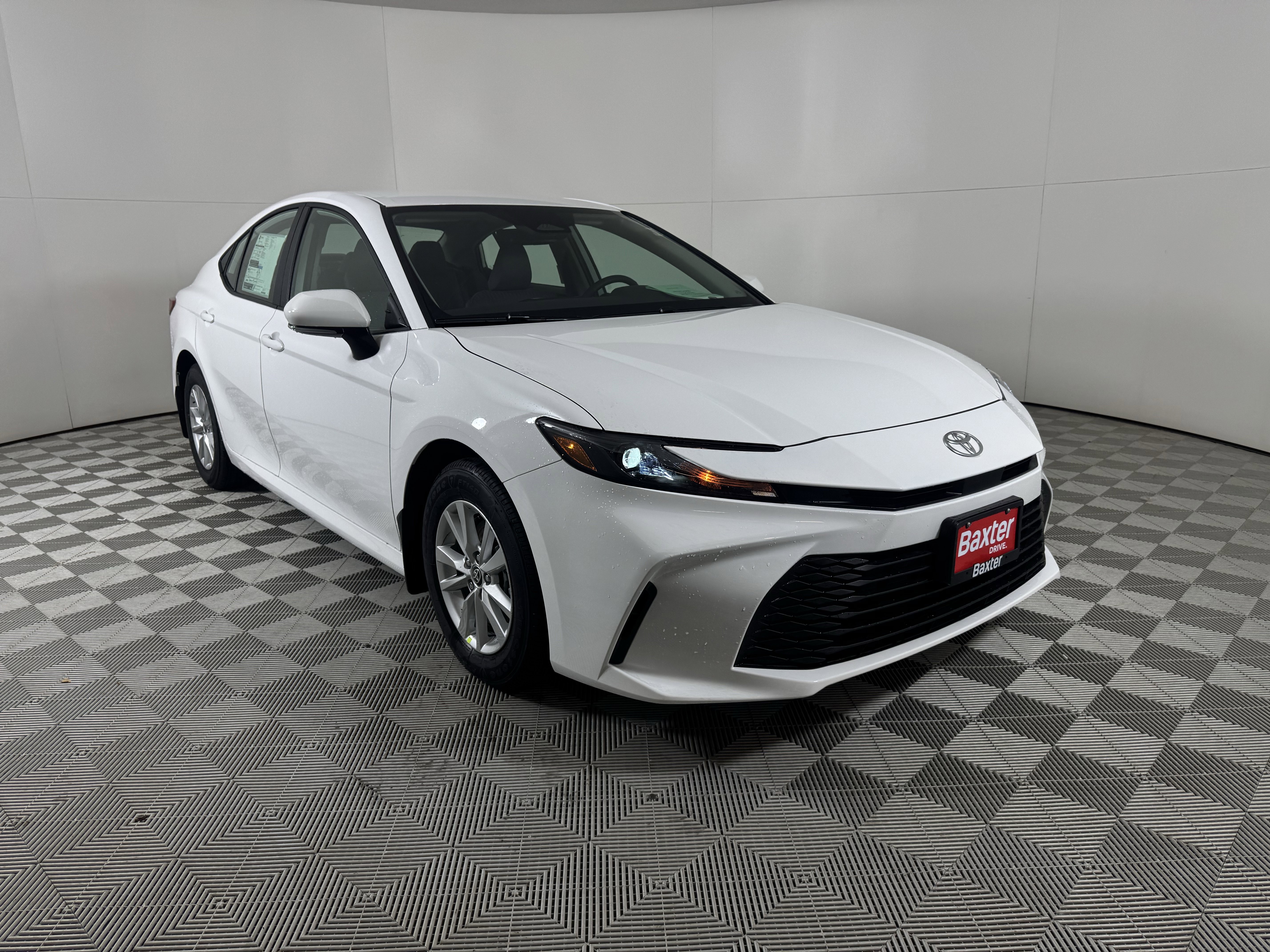 2026 Toyota Camry LE's photo