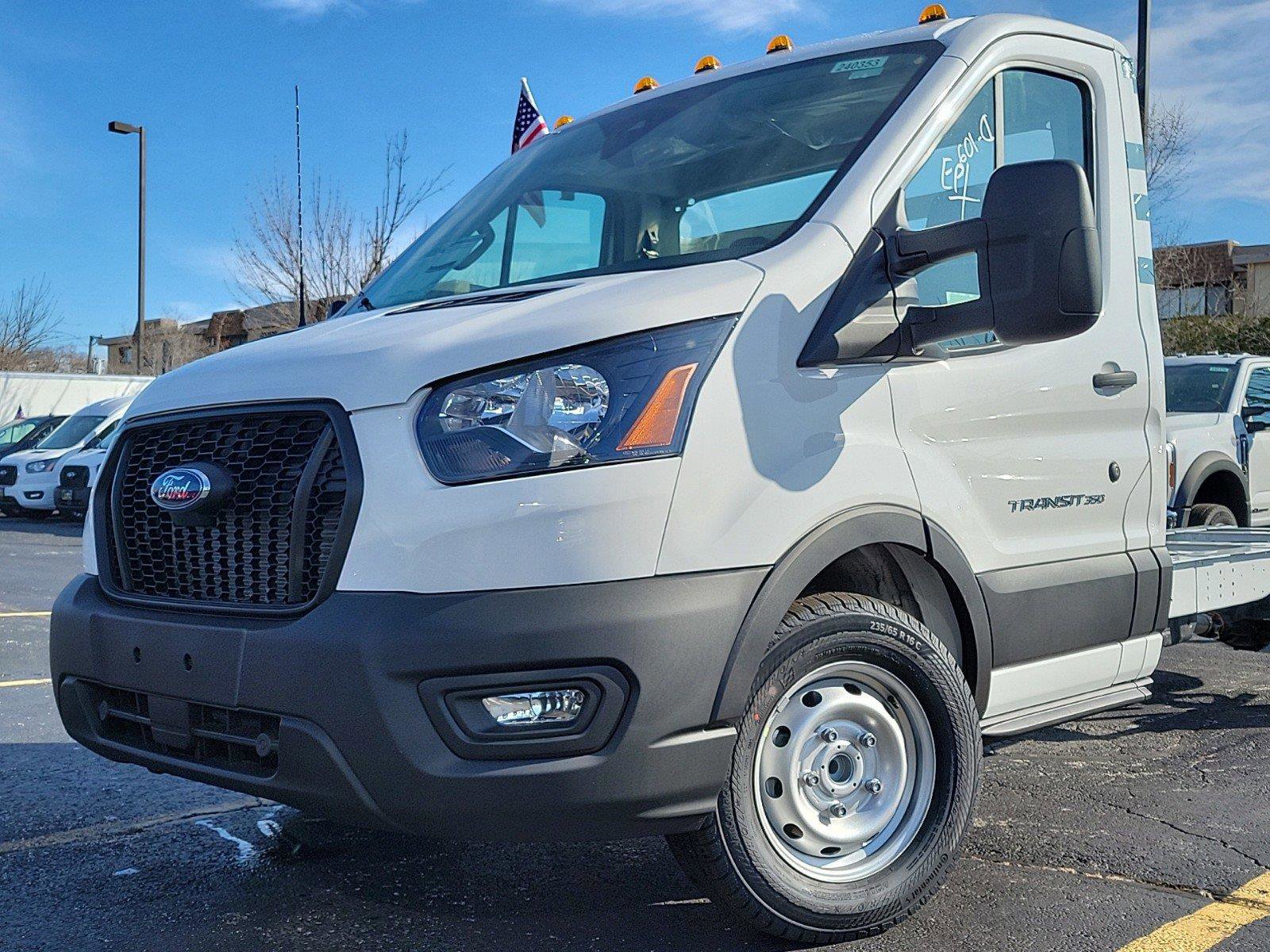 2024 Ford Transit Chassis Cutaway photo 2