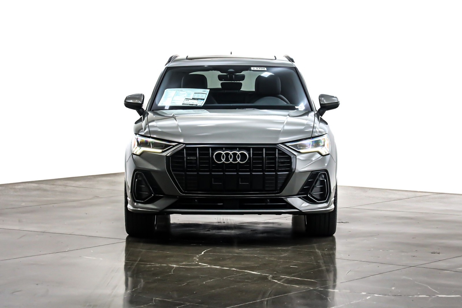 2025 Audi Q3 S line Premium 45 TFSI photo 2
