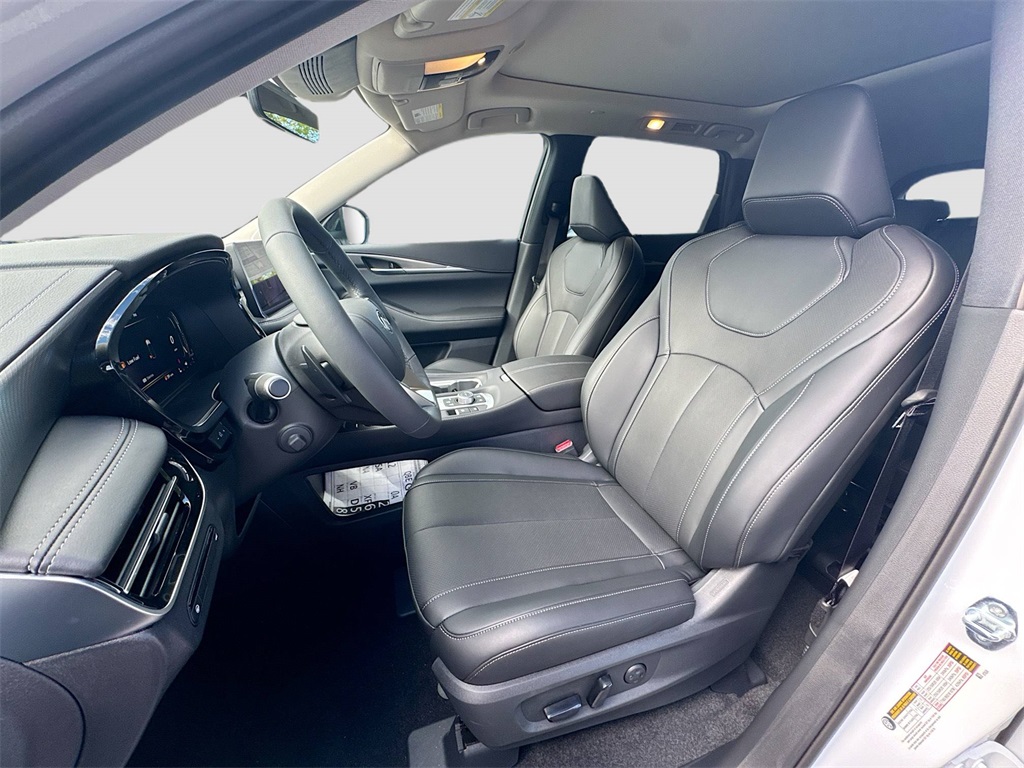2026 Infiniti QX60 Luxe photo 22