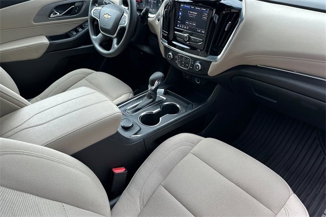 2023 Chevrolet Traverse LS photo 16