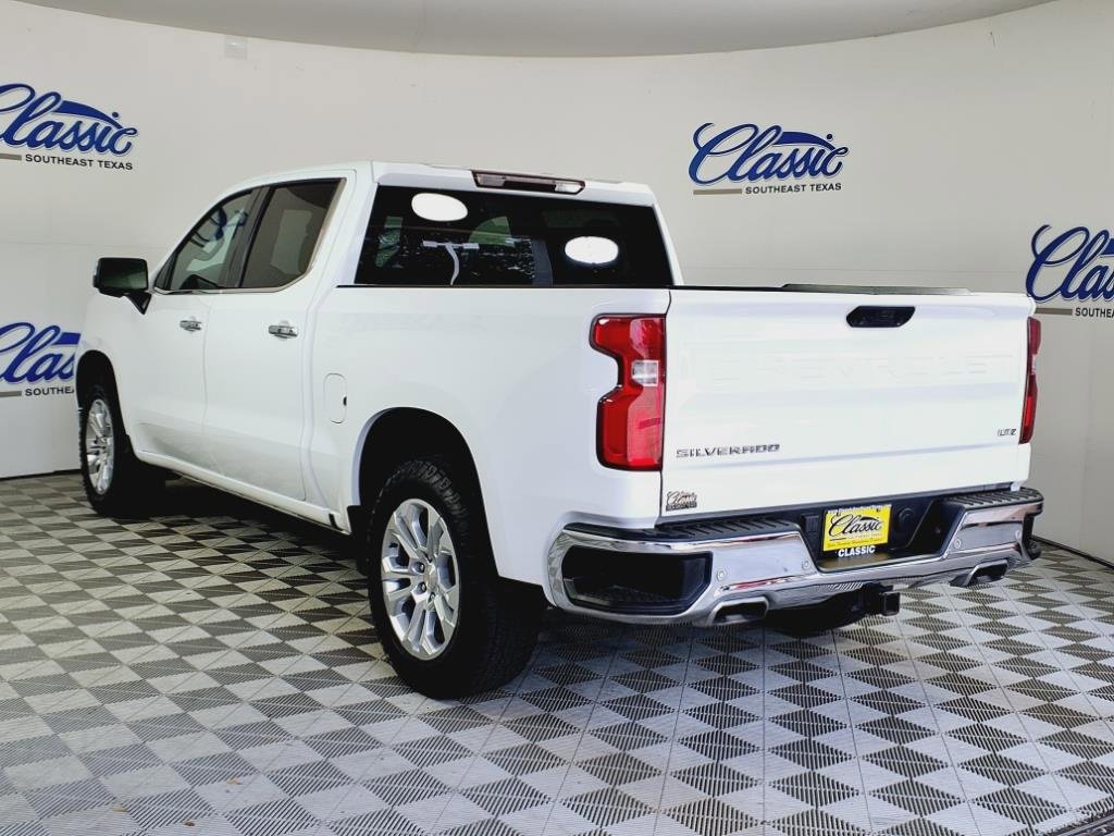 2024 Chevrolet Silverado 1500 LTZ photo 2