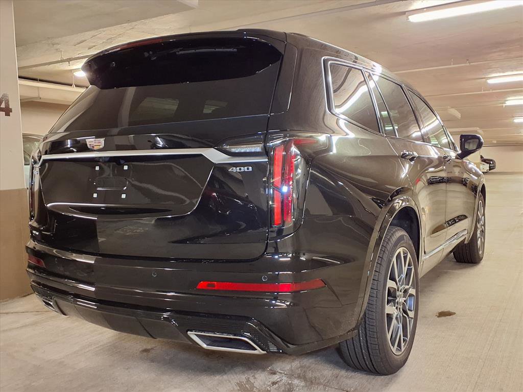 2025 Cadillac XT6 Sport photo 8