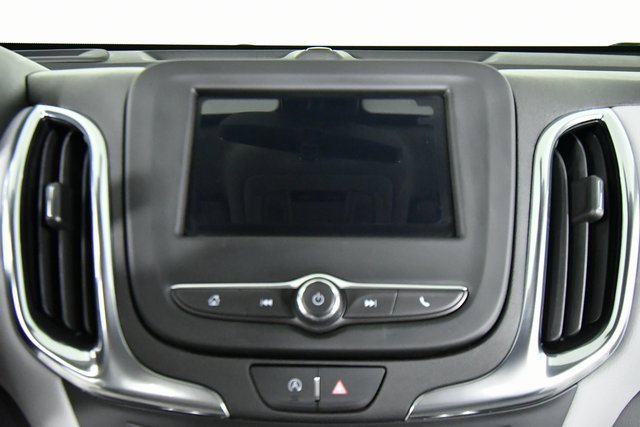 2022 Chevrolet Equinox LT photo 3