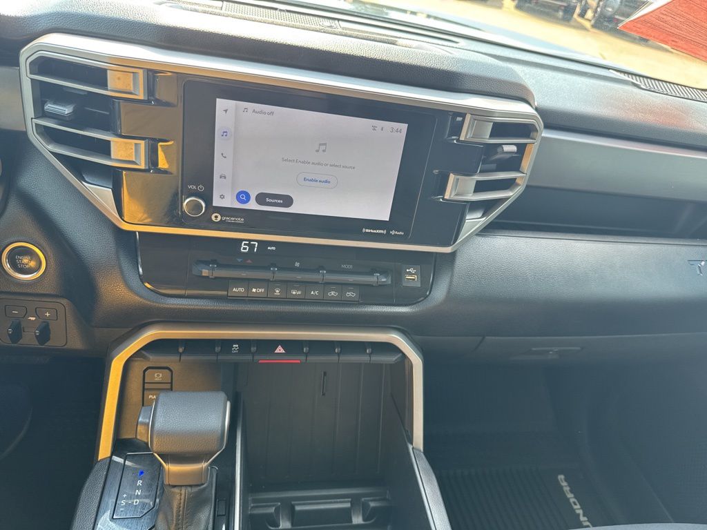 2023 Toyota Tundra SR5 photo 8