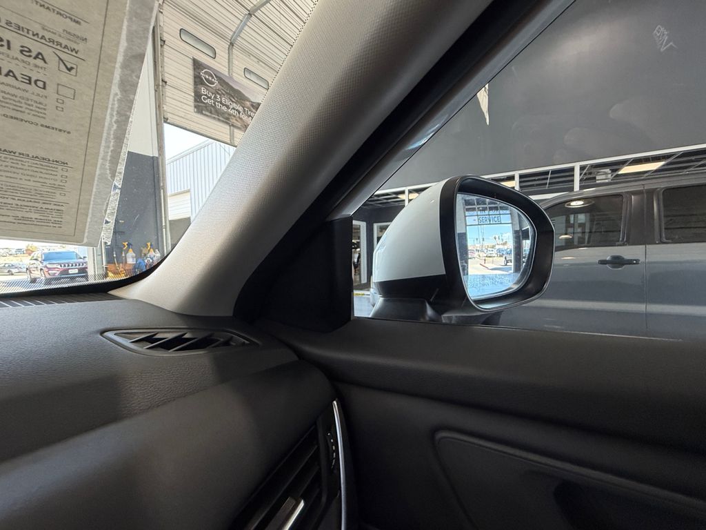 2024 Nissan Rogue SV photo 28
