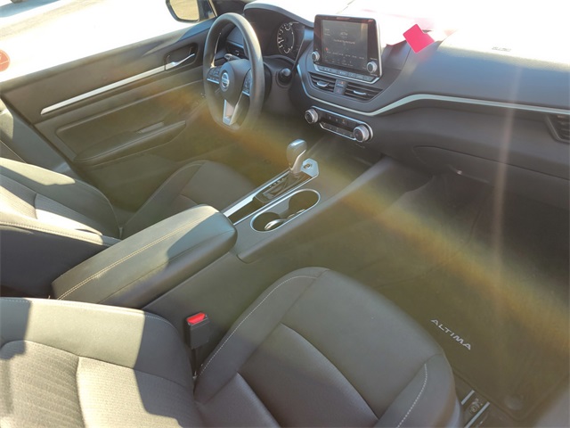 2022 Nissan Altima 2.5 SV photo 18