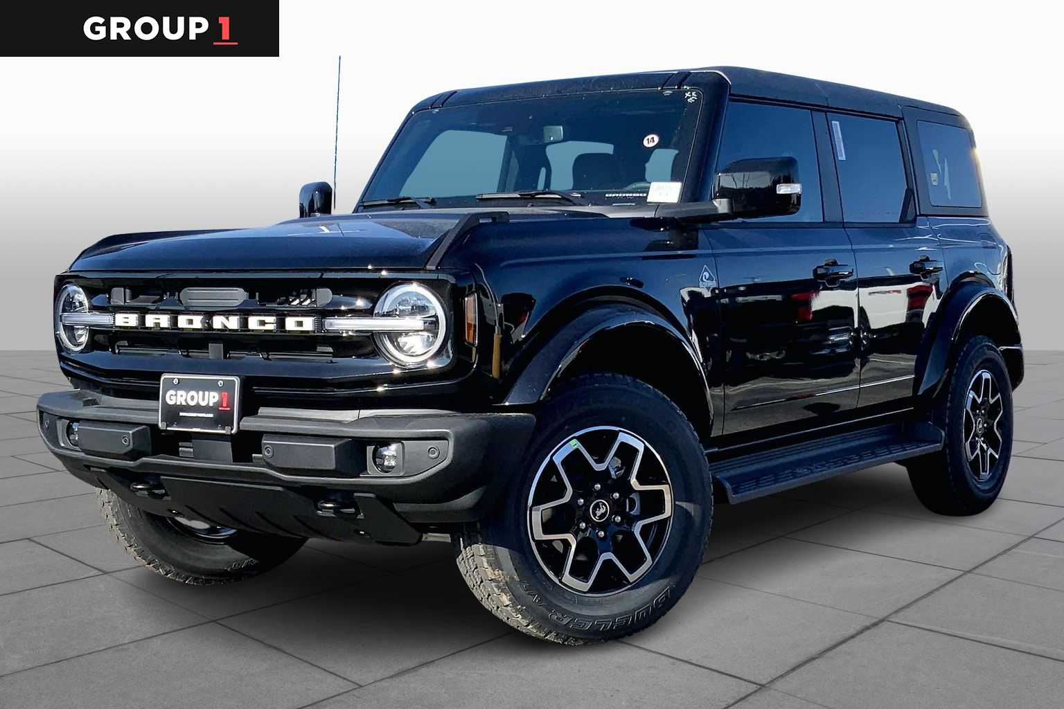 2025 Ford Bronco 4-Door Outer Banks's photo