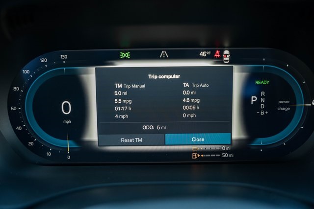 2025 Volvo XC60 Hybrid T8 Plus photo 37