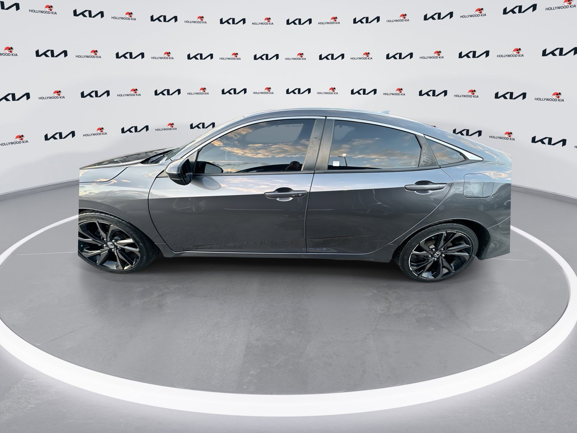 2021 Honda Civic Sport photo 3