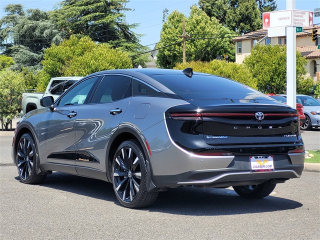 2025 Toyota Crown Platinum photo 8