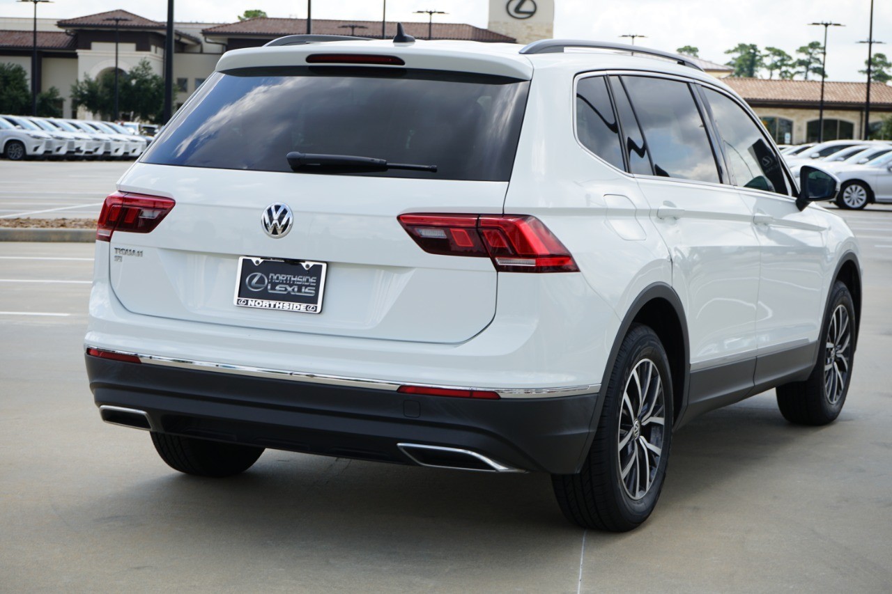 2020 Volkswagen Tiguan SEL photo 6