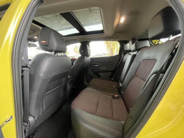 2025 Nissan Kicks SR photo 6